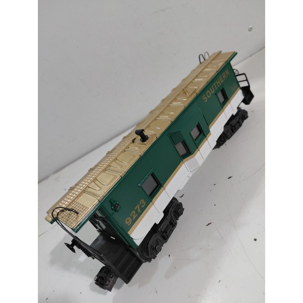 Lionel 9273  Train O Gauge Model Railroad Southern Lighted Bay Window Caboose